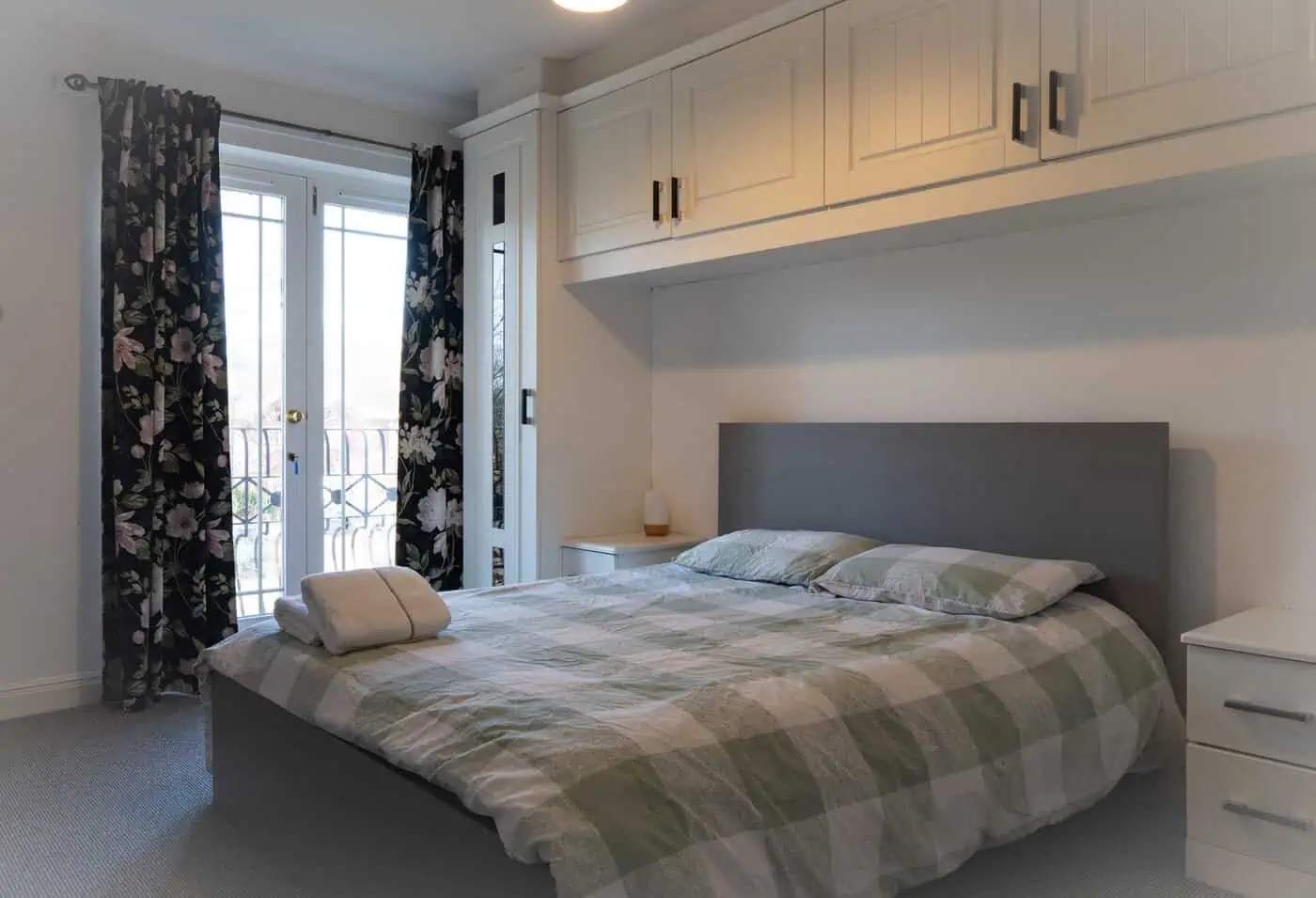 Carlton-House-Three-Bedroom-Holiday-Let-Hazel-Grove-Stockport-31
