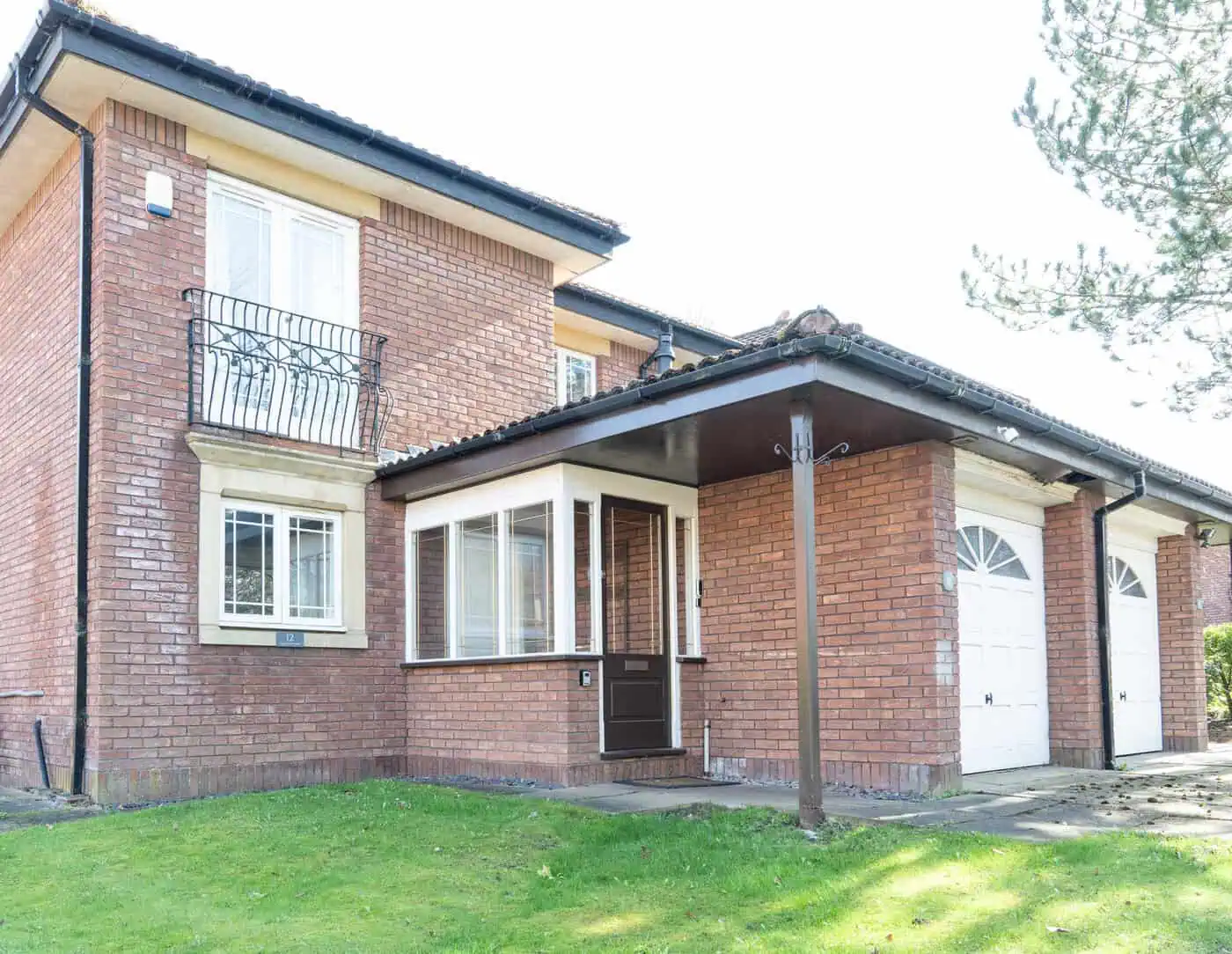 Carlton-House-Three-Bedroom-Holiday-Let-Hazel-Grove-Stockport-44